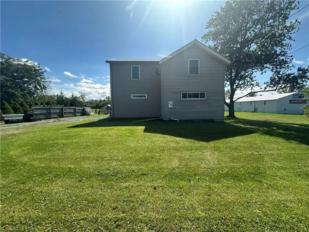 2154 State Route 31, Mentz