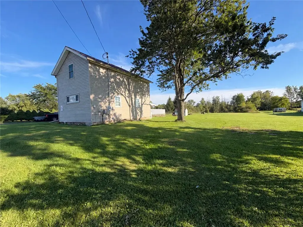 2154 State Route 31, Mentz