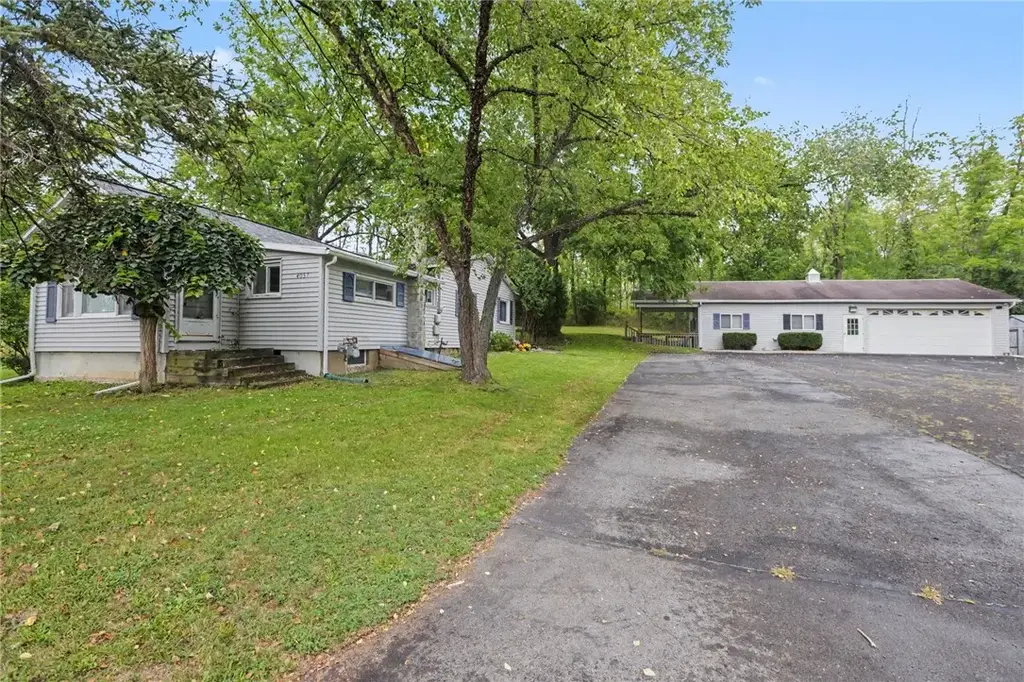 4057 State Route 364, Gorham