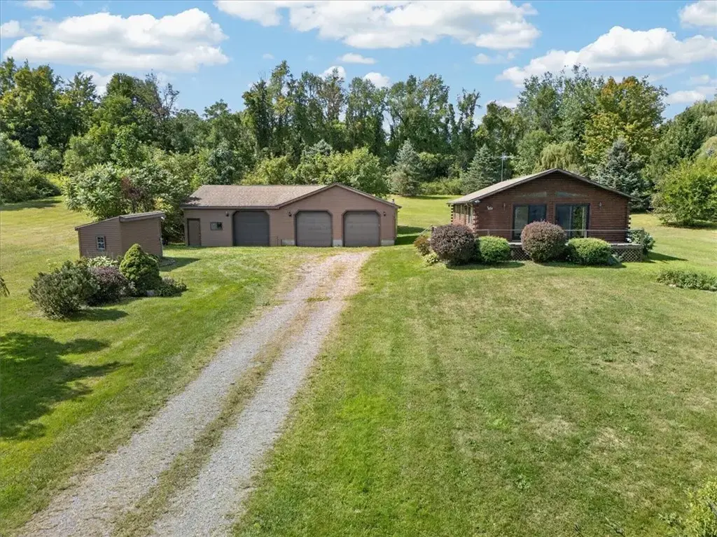 6037 Lasher Road, Huron