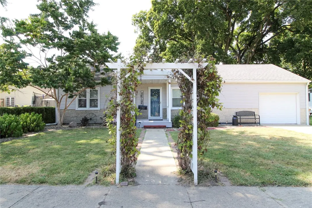 708 N Walnut Street, Shelbyville