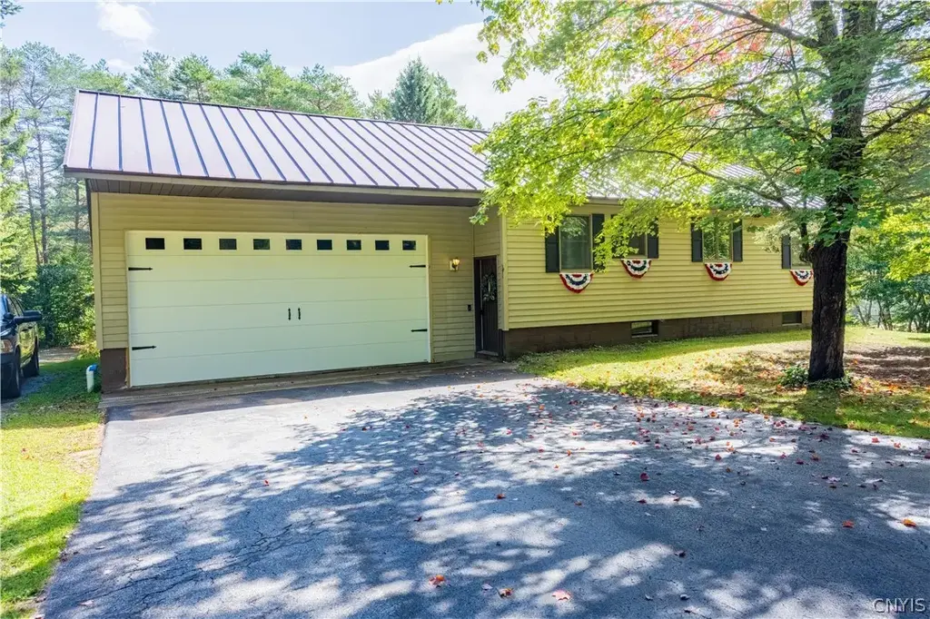 3328 Pines Road, Boonville