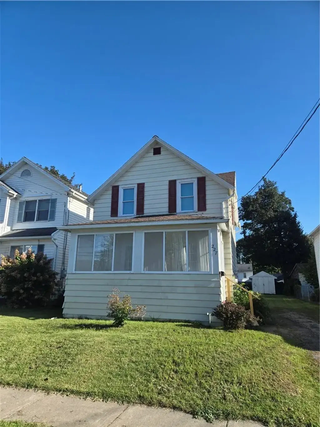 227 W Ivy Street, East Rochester