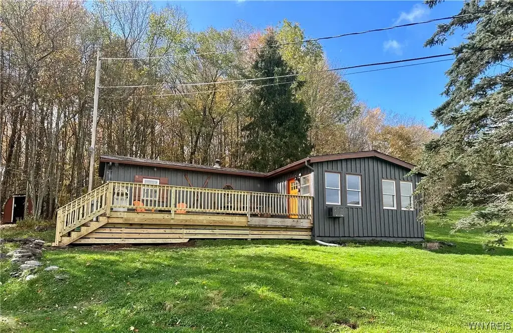 629 New Kingston Road, Middletown