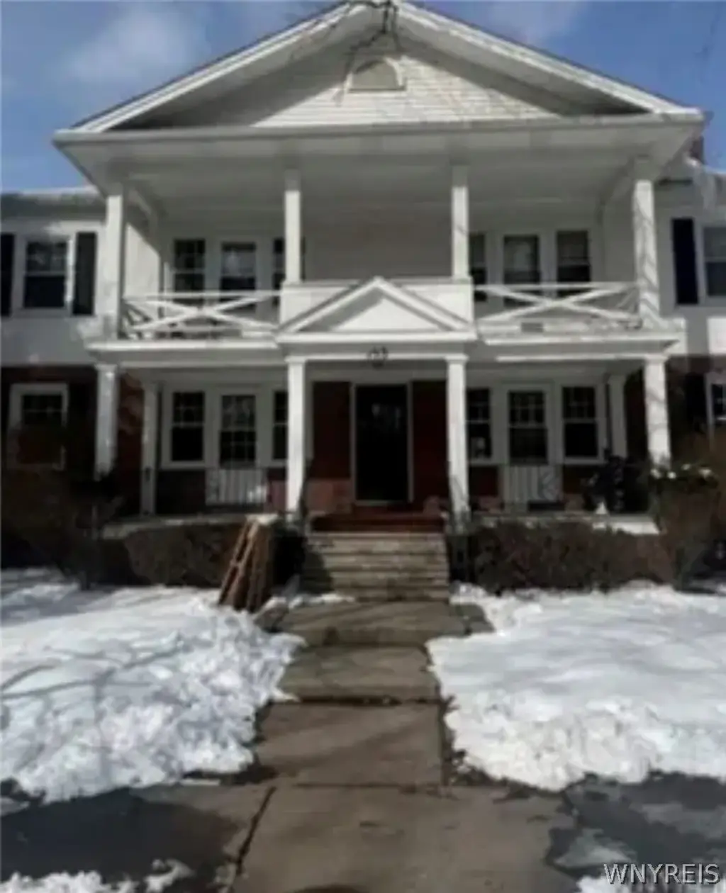 153 Park Drive # D, Amherst
