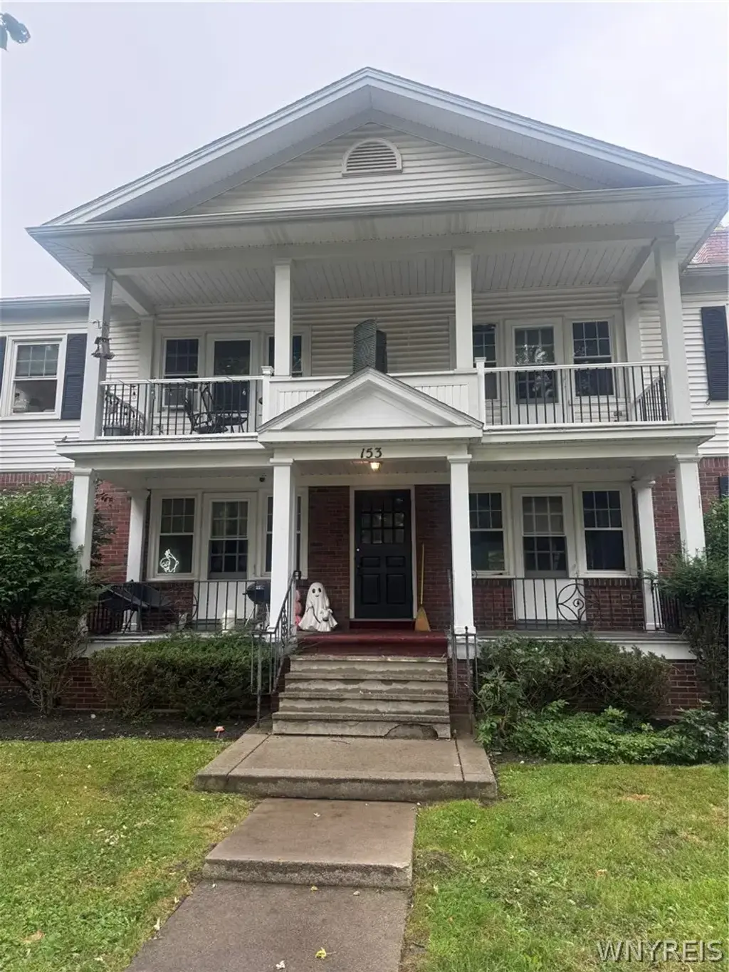 153 Park Drive # D, Amherst