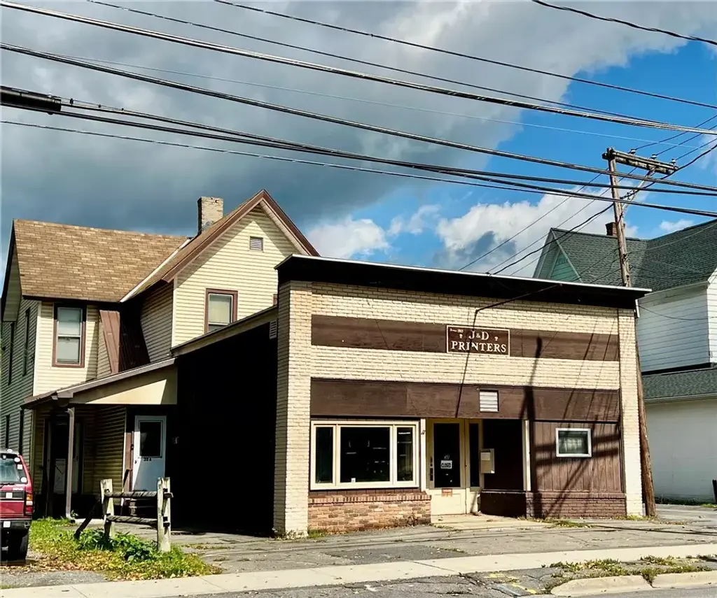 30 River Street, Oneonta