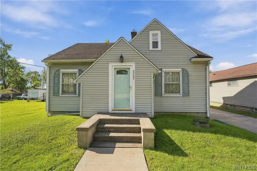 2262 River Road, Wheatfield