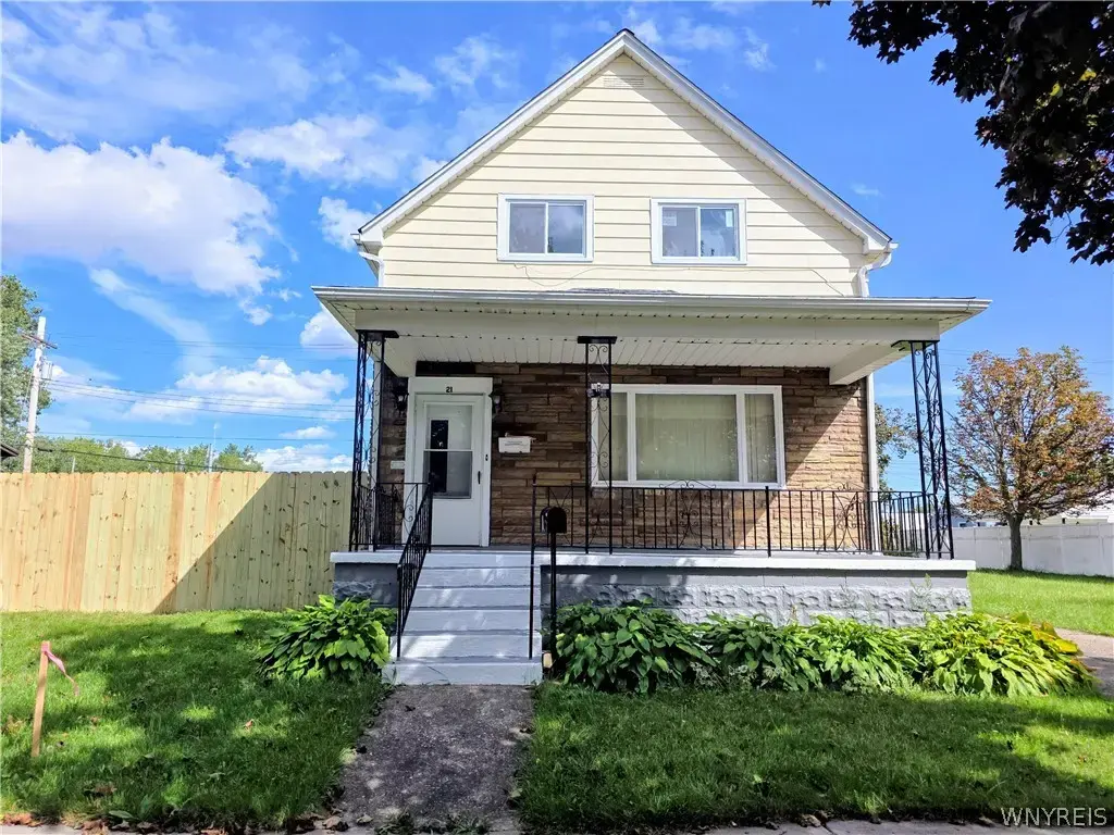 21 Rutland Avenue, Cheektowaga