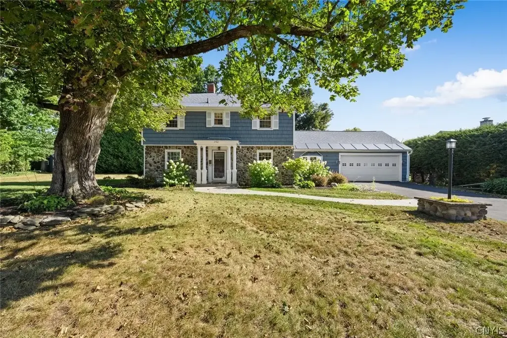 702 Walnut Street, Rome