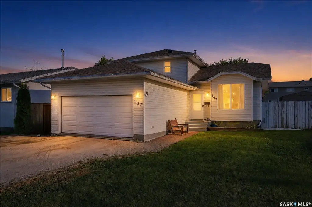 107 Hall Crescent, Saskatoon
