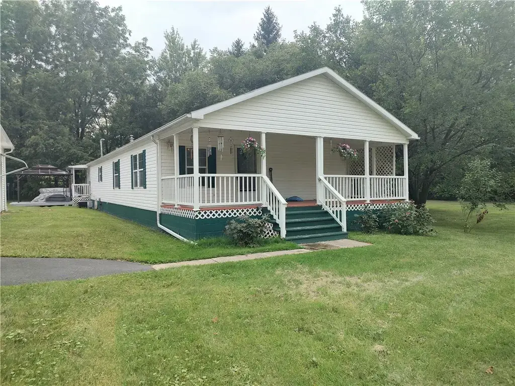 2232 E Seneca Street, Ovid