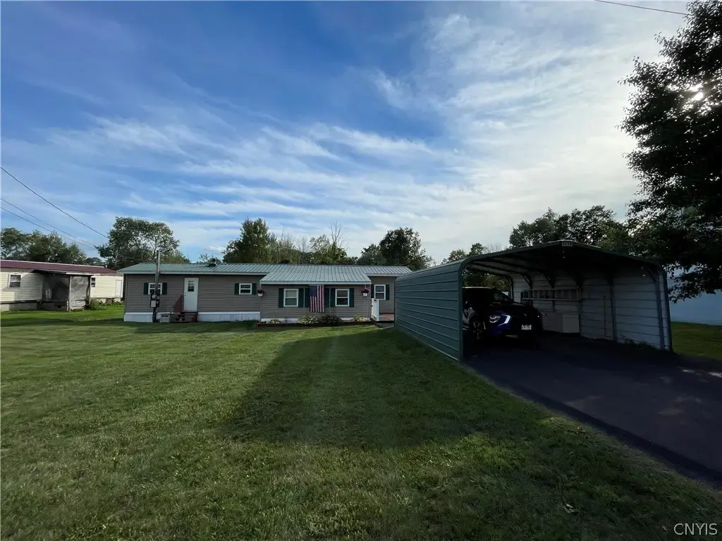 5528 Golly Road, Lee