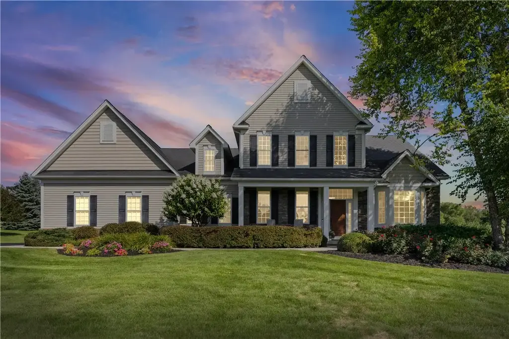 300 Franlee Lane, Victor