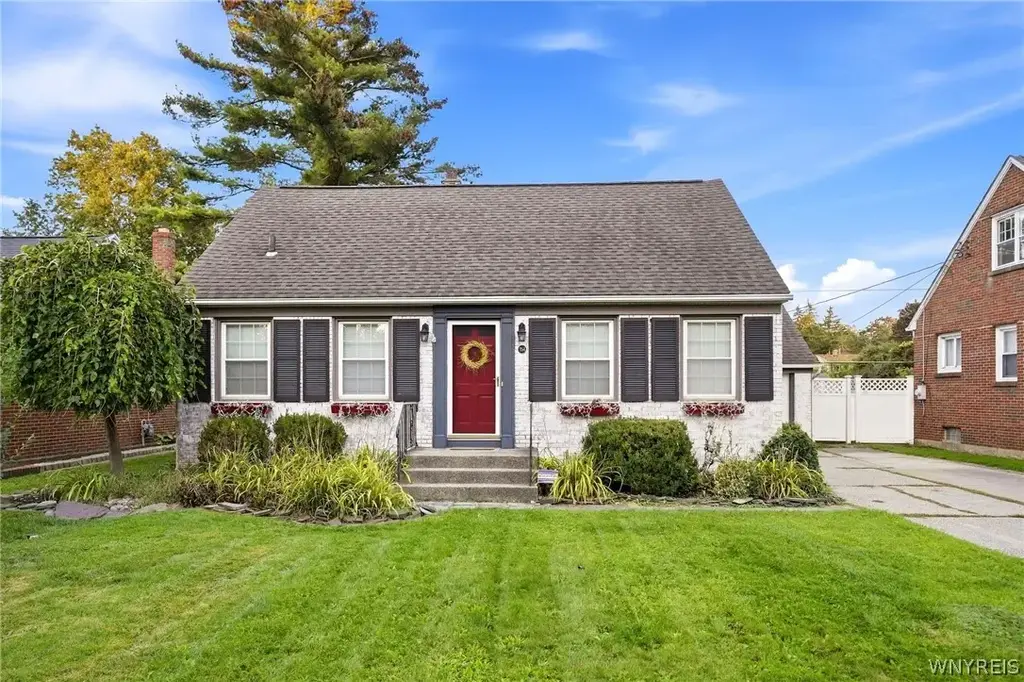 164 Lafayette Boulevard, Amherst