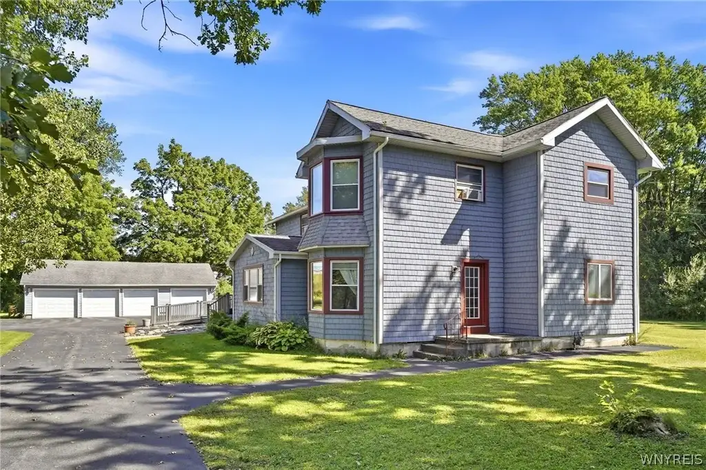 823 Main Road, Pembroke