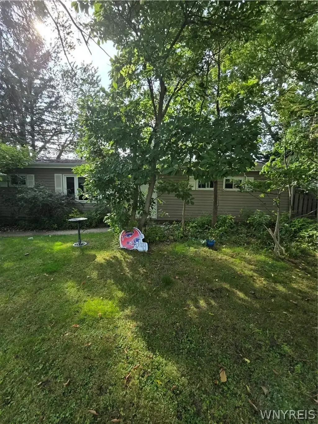 77 Lee Street, Cheektowaga