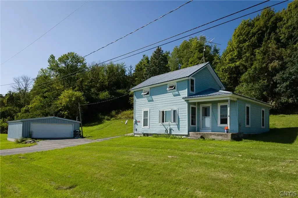 11941 County Route 71, Henderson