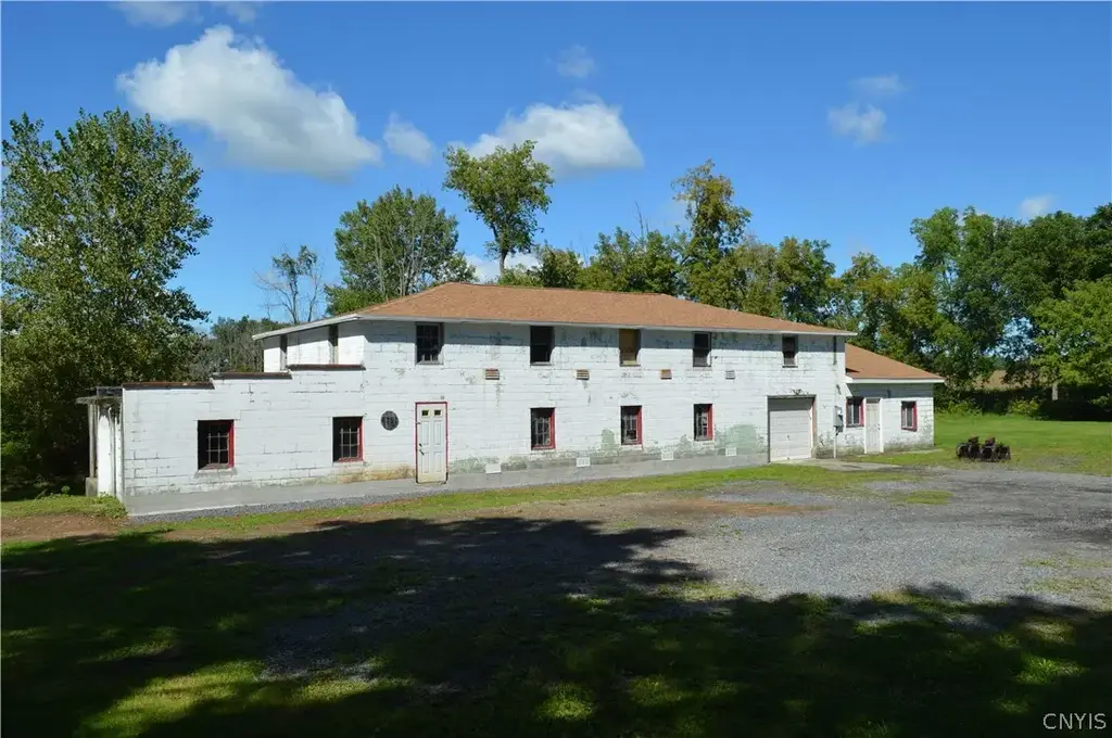 6391 Newport Road, Camillus