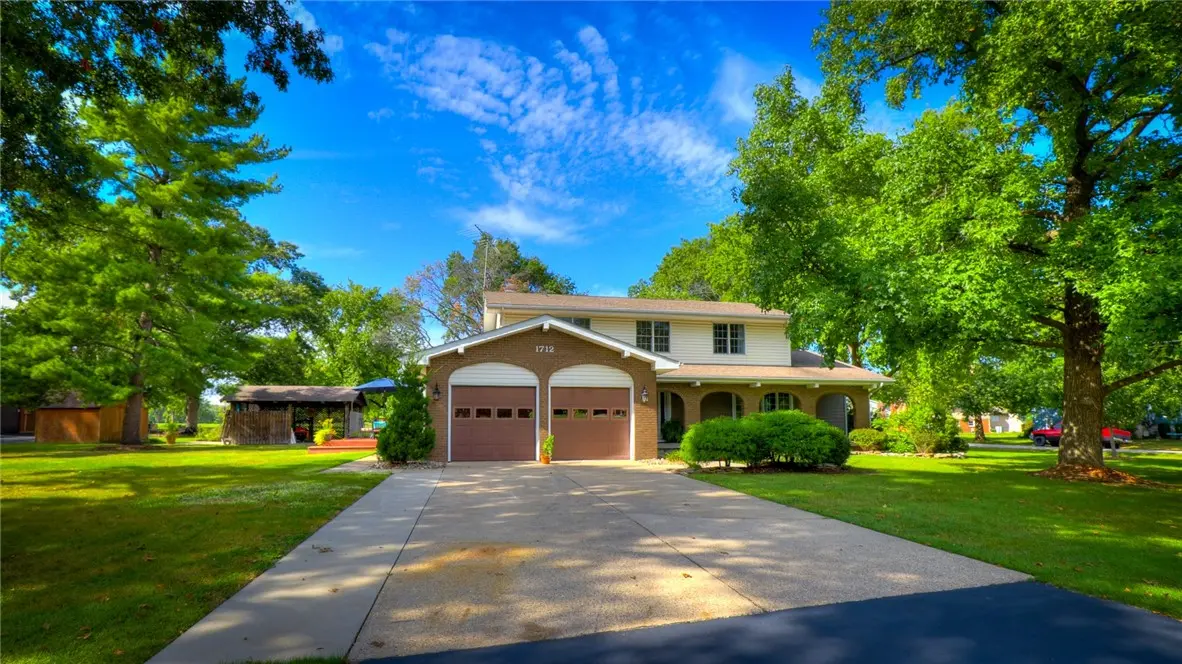 1712 Burning Tree Drive, Decatur