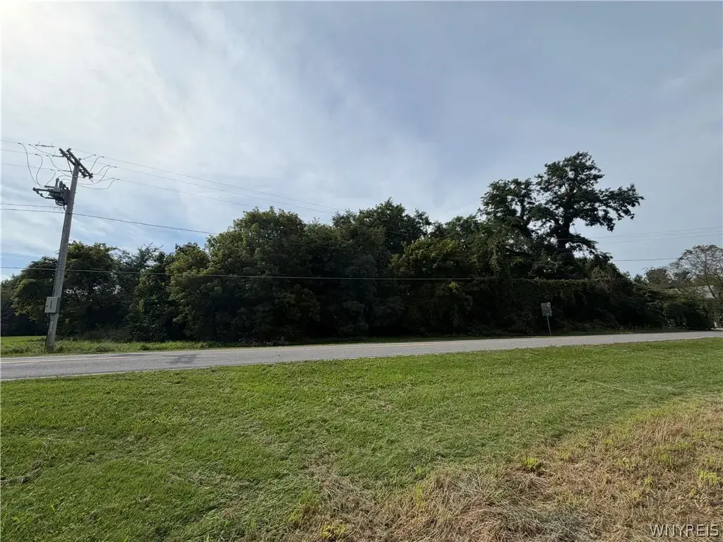 1194 Quaker Road, Somerset