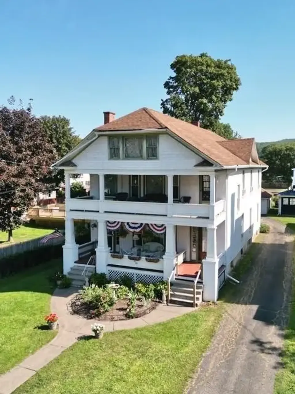 605 Maple Avenue, Elmira City