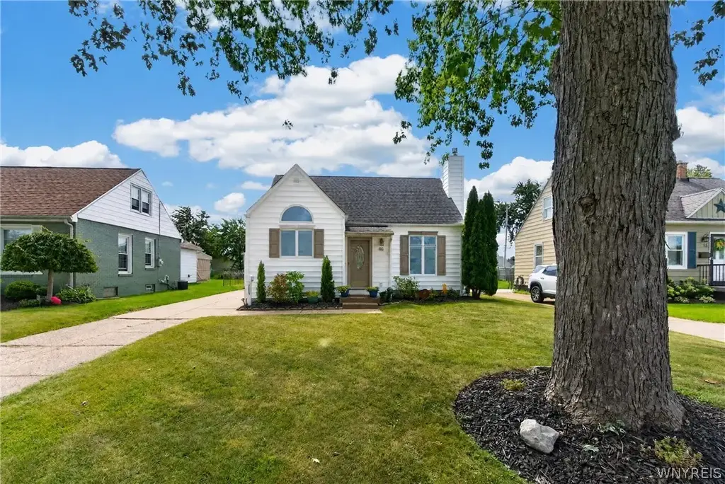 46 Oakridge Avenue, Tonawanda