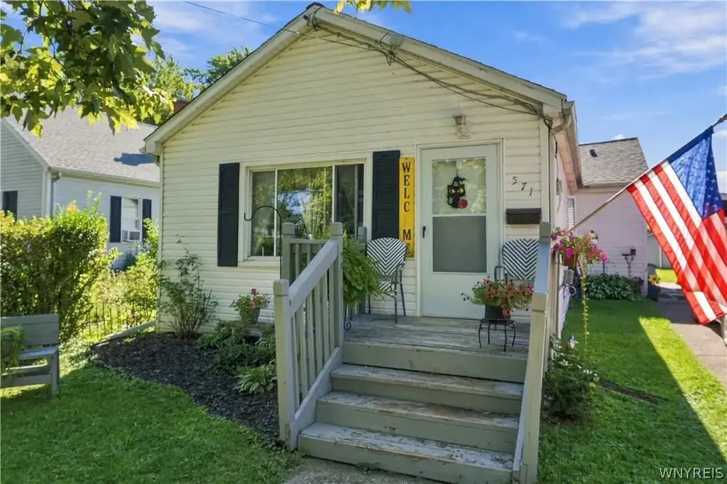 571 Adam Street, Tonawanda