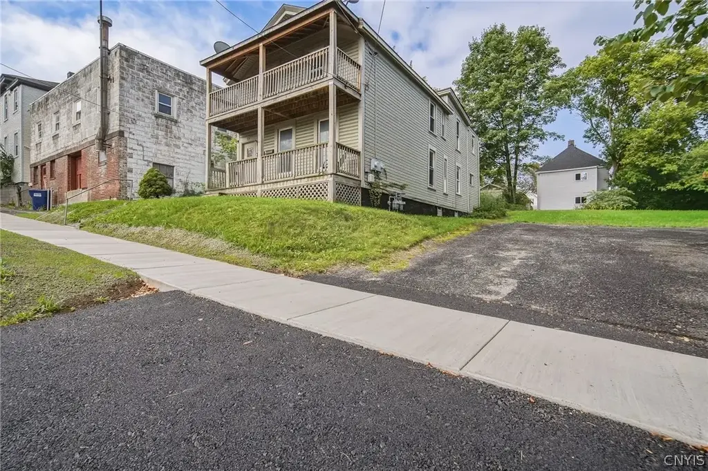 113 Grumbach Avenue, Syracuse