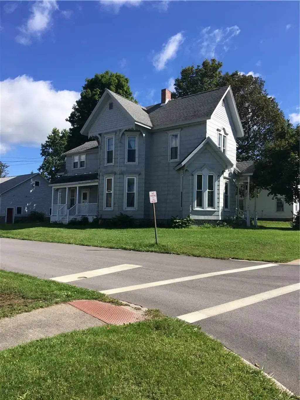 441 E Main Street, Winfield