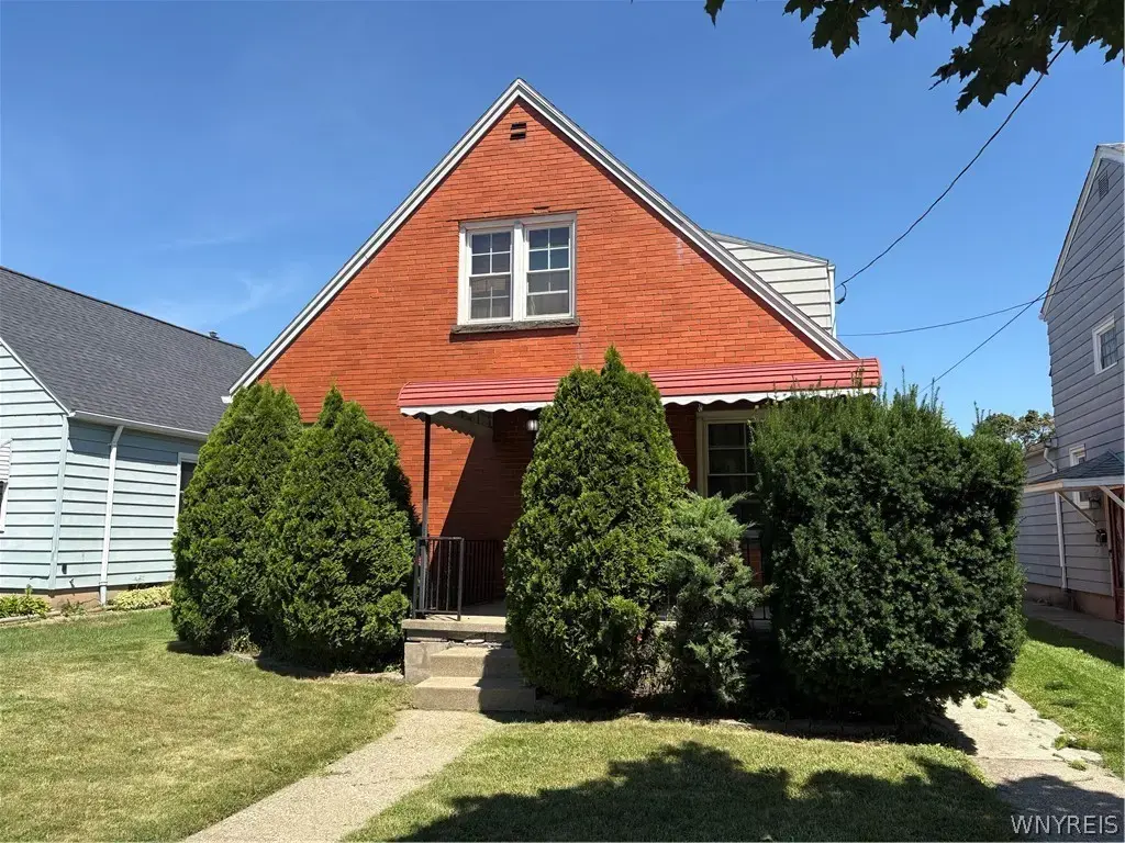 2438 Forest Avenue, Niagara Falls