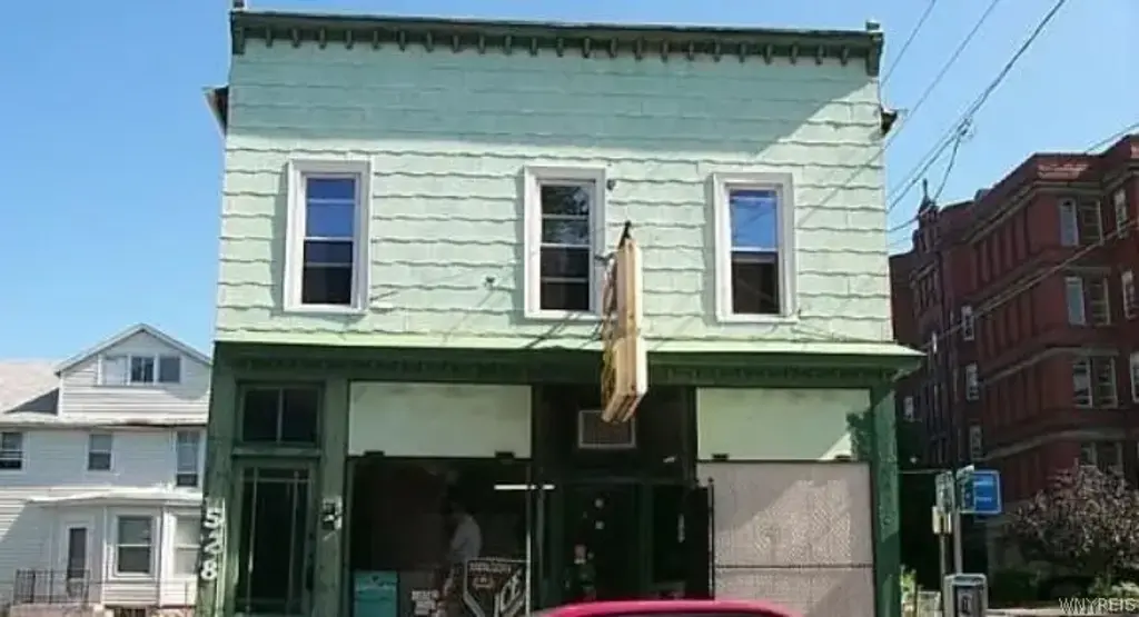 528 Ferry Avenue, Niagara Falls