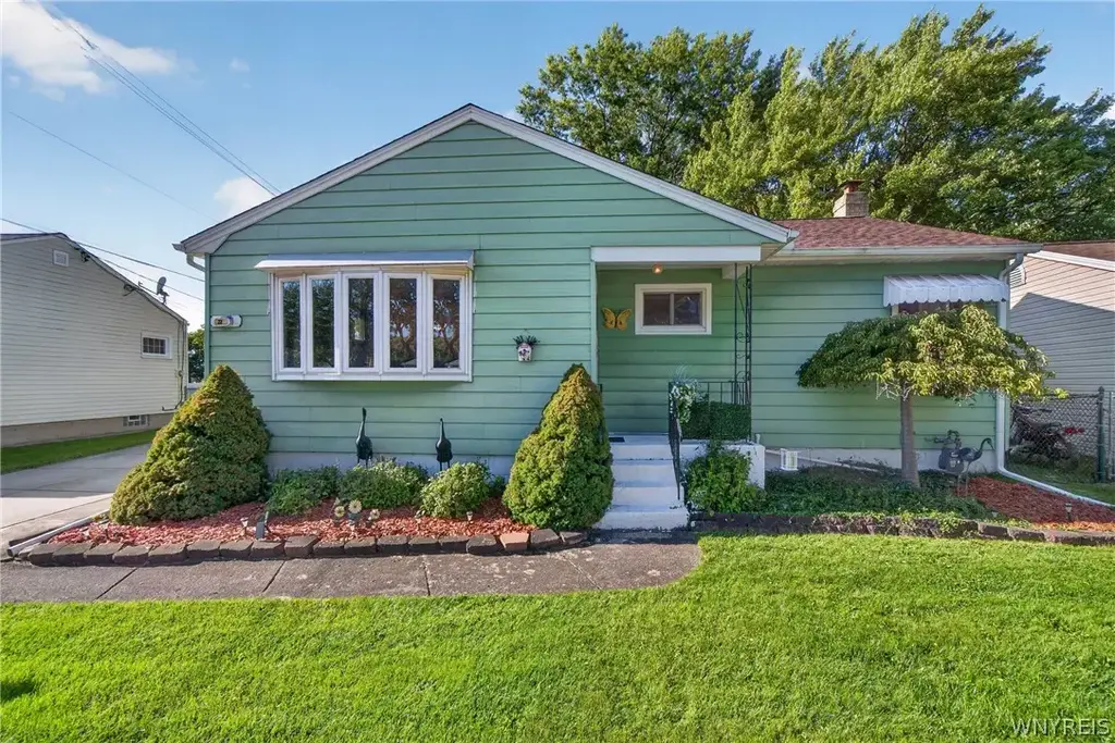 22 Mitchell Drive, Tonawanda