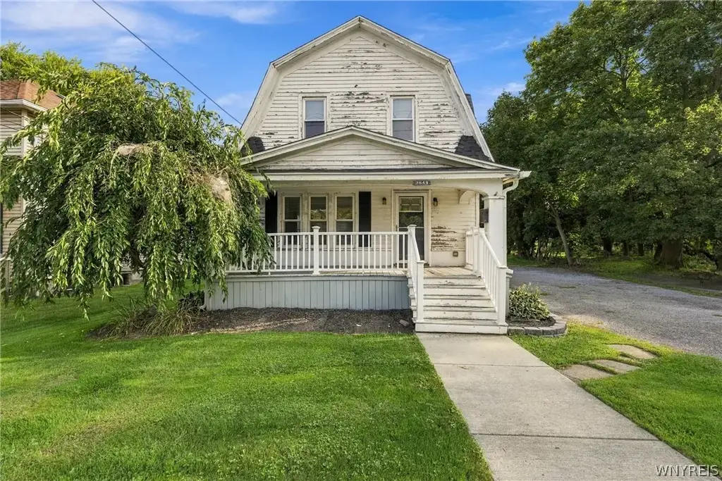 2849 Main Street, Newfane