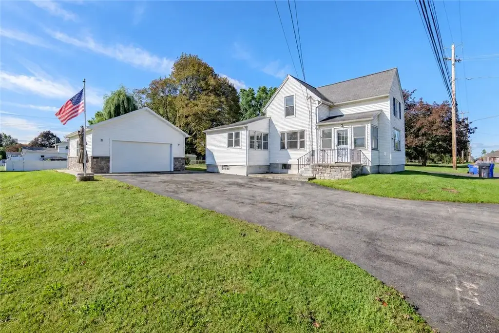 1305 Titus Avenue, Irondequoit