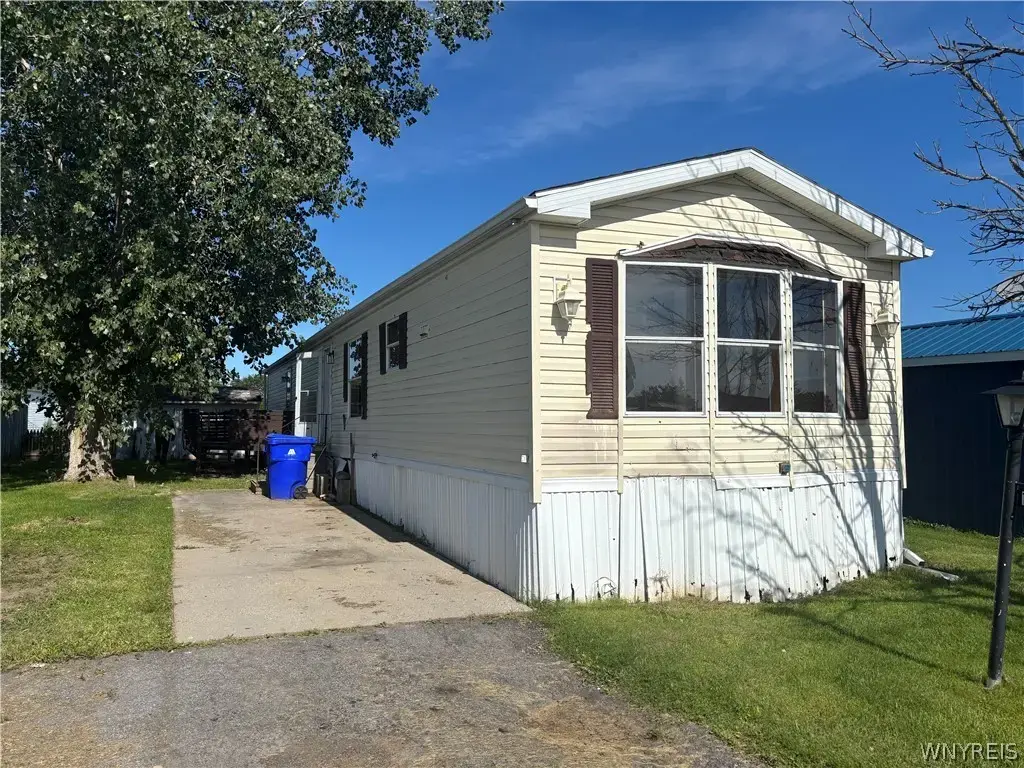 1256 Ridgewood Drive, Lockport Town
