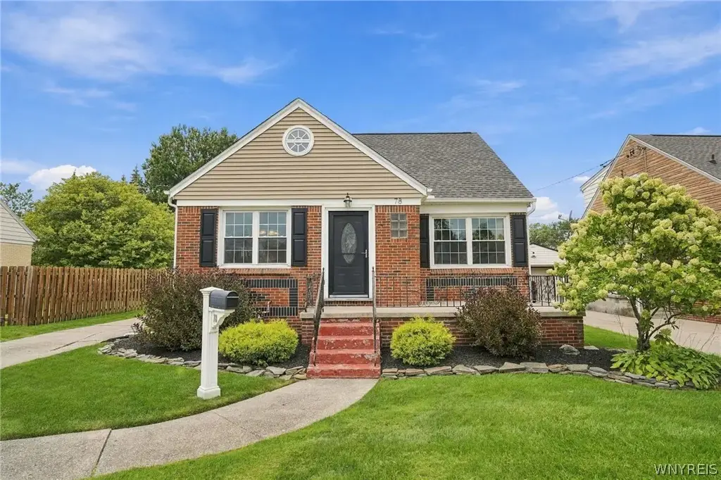 78 Donald Drive, Cheektowaga