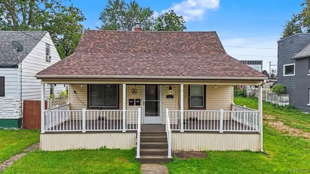 323 Spruce Avenue, Niagara Falls