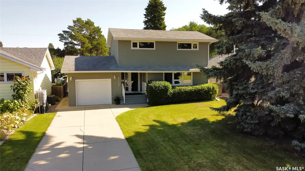 2133 Mckinnon Avenue, Saskatoon