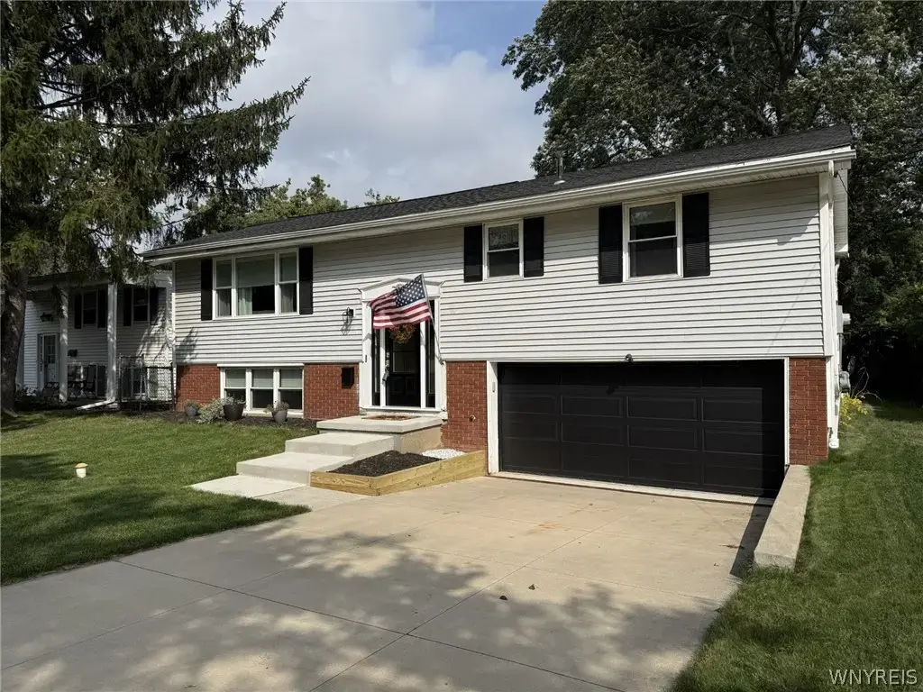 161 N Linden Street, Amherst
