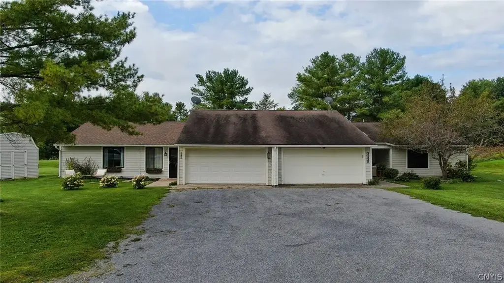 21450 Fairway Circle, Alexandria