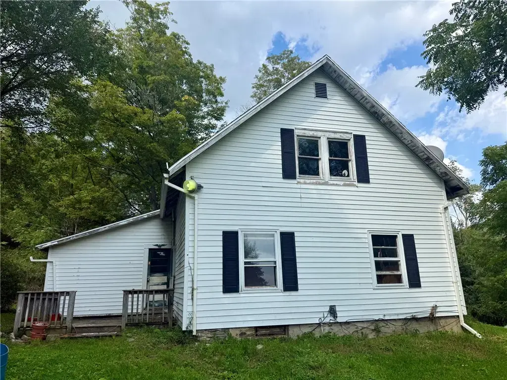 10259 Avery Hollow Road, Cohocton
