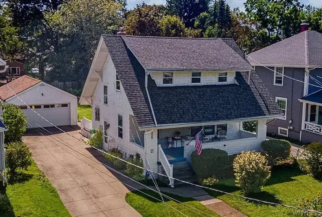 256 Maple Avenue, Hamburg