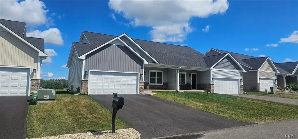 8076 Forest Ridge Lane, Lysander