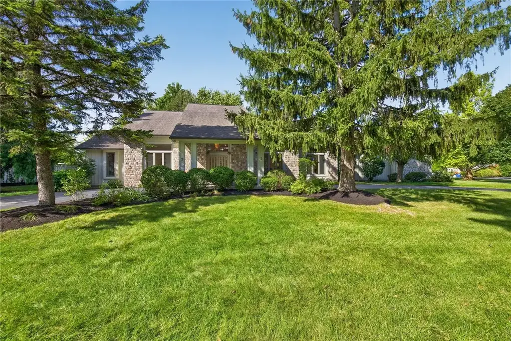 2 Sutton Point, Pittsford