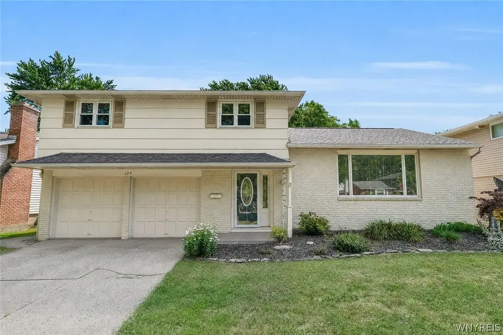 129 Ponderosa Drive, Amherst