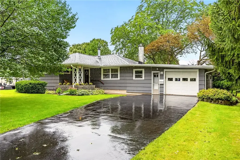 17 Carolin Drive, Sweden