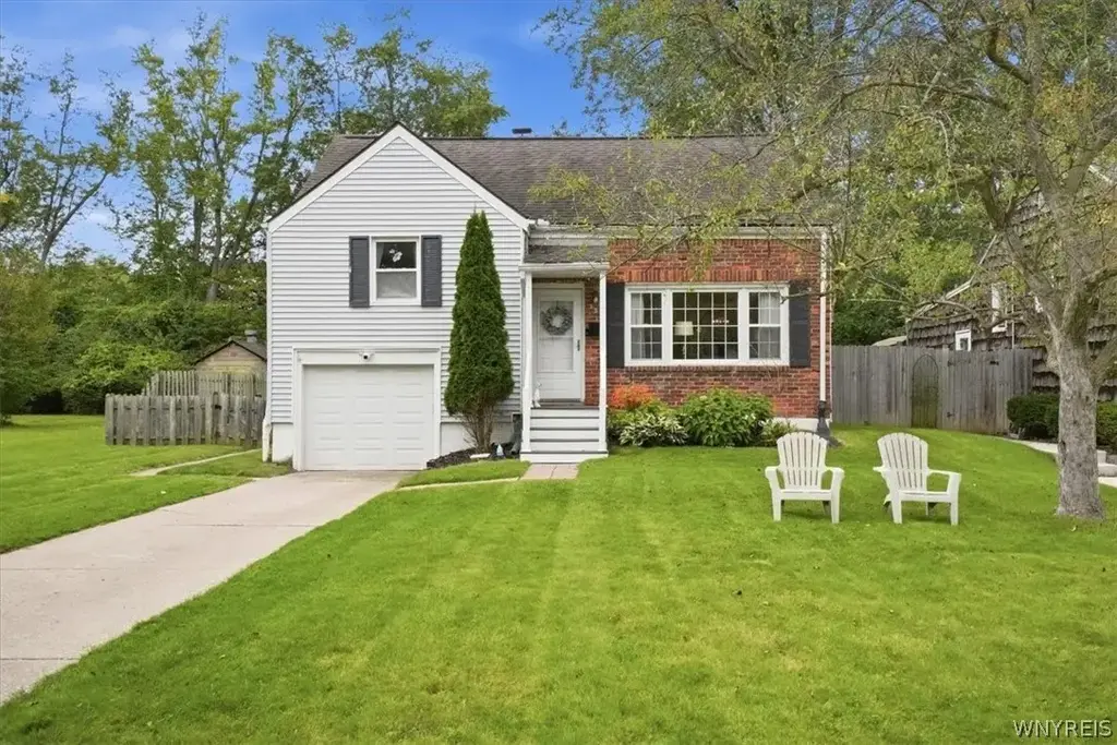 350 Burroughs Drive, Amherst