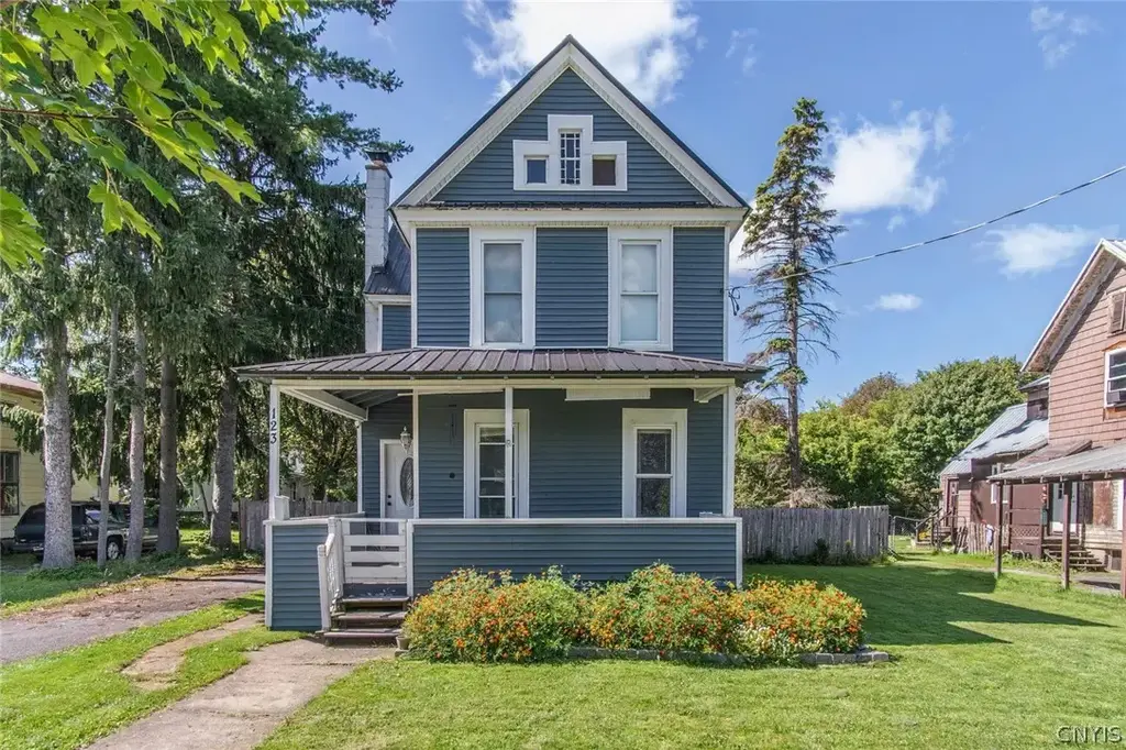 123 N Pleasant Street, Watertown City