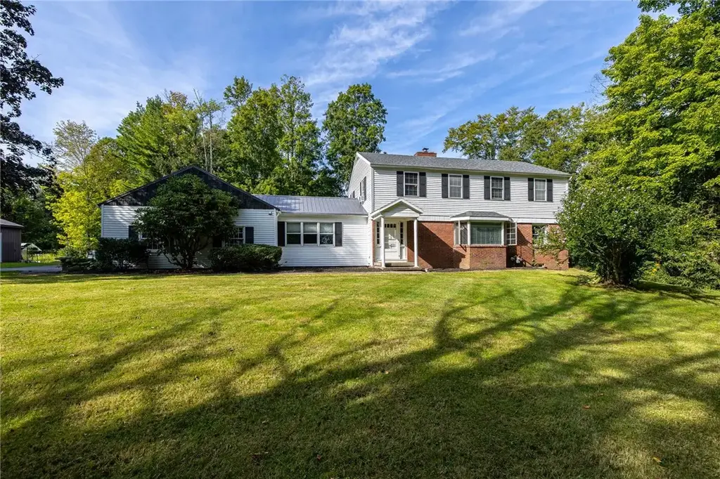 7663 Ridge Road, Sodus